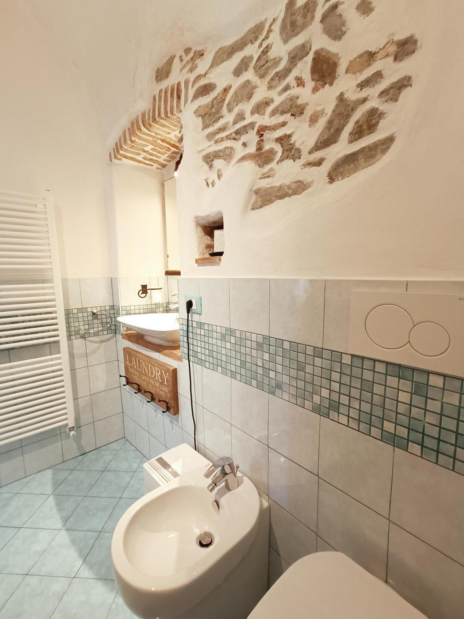 B&B Il Girasole Finale Ligure Exteriör bild