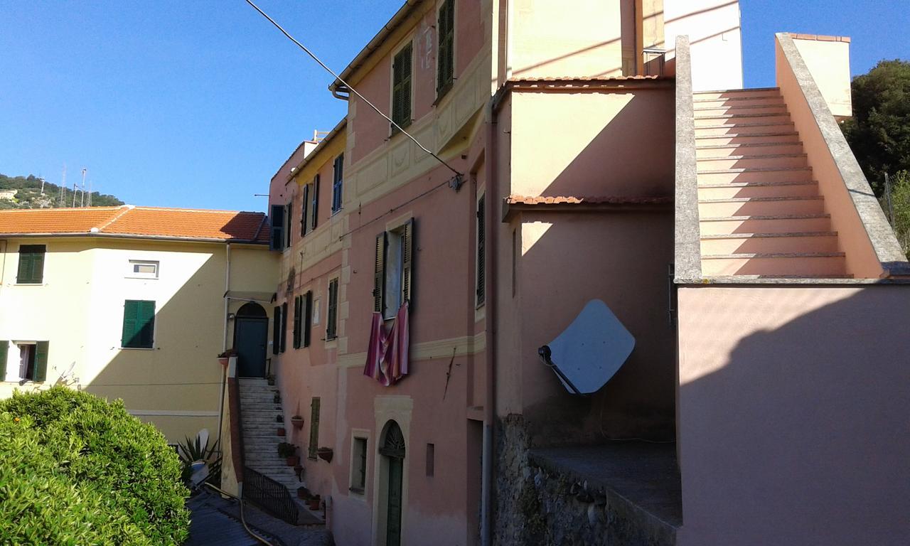 B&B Il Girasole Finale Ligure Exteriör bild